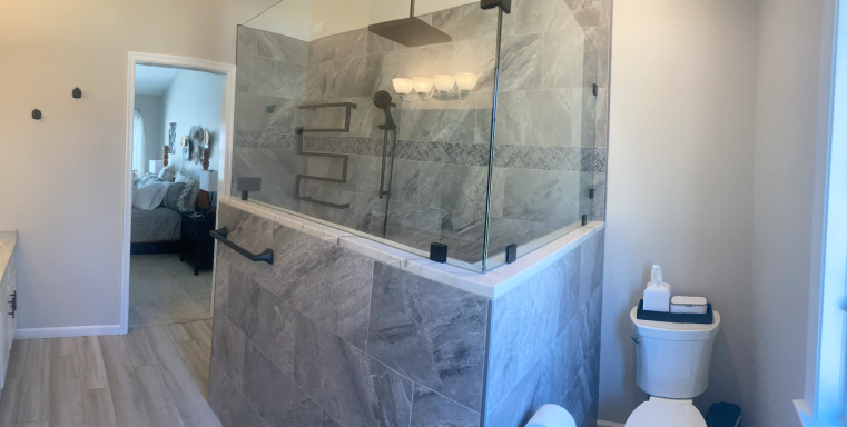 Walk-in shower Shower